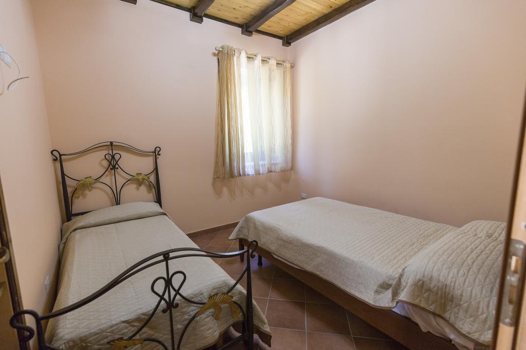 Profetina Village Motta Camastra Luaran gambar