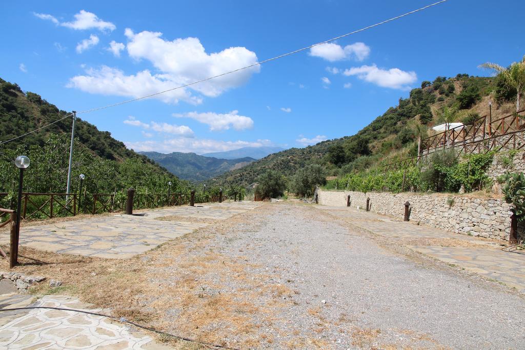Profetina Village Motta Camastra Luaran gambar
