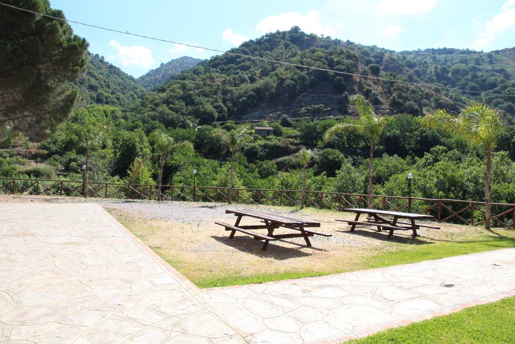 Profetina Village Motta Camastra Luaran gambar